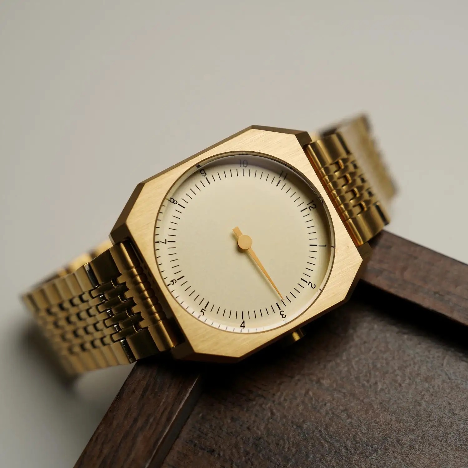 SKU 브랜드 유럽 및 미국 패션 크리에이티브 시계,  - Watches Not Smartwatch 리뷰 및 가격